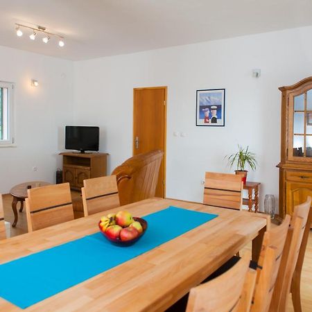 Holiday Home Koprivno エクステリア 写真