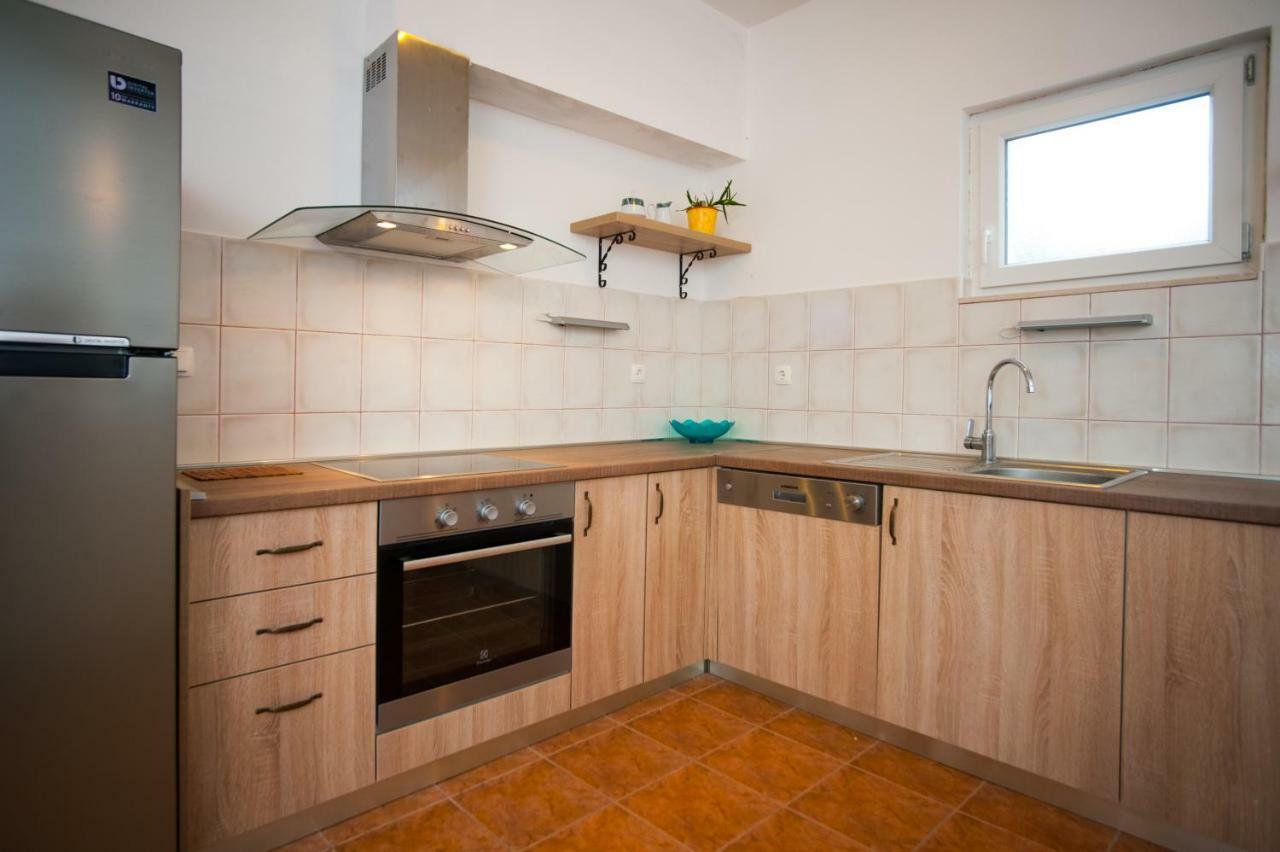 Holiday Home Koprivno エクステリア 写真