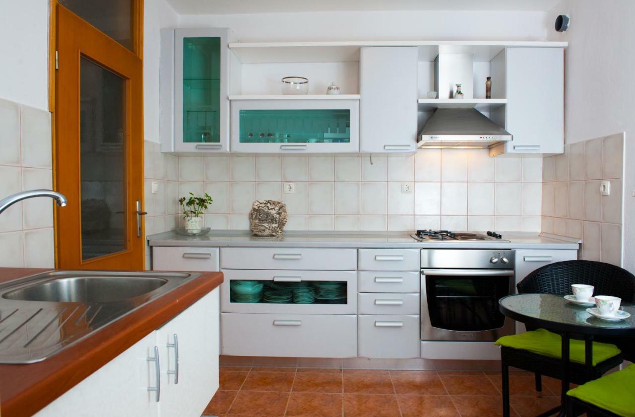 Holiday Home Koprivno エクステリア 写真