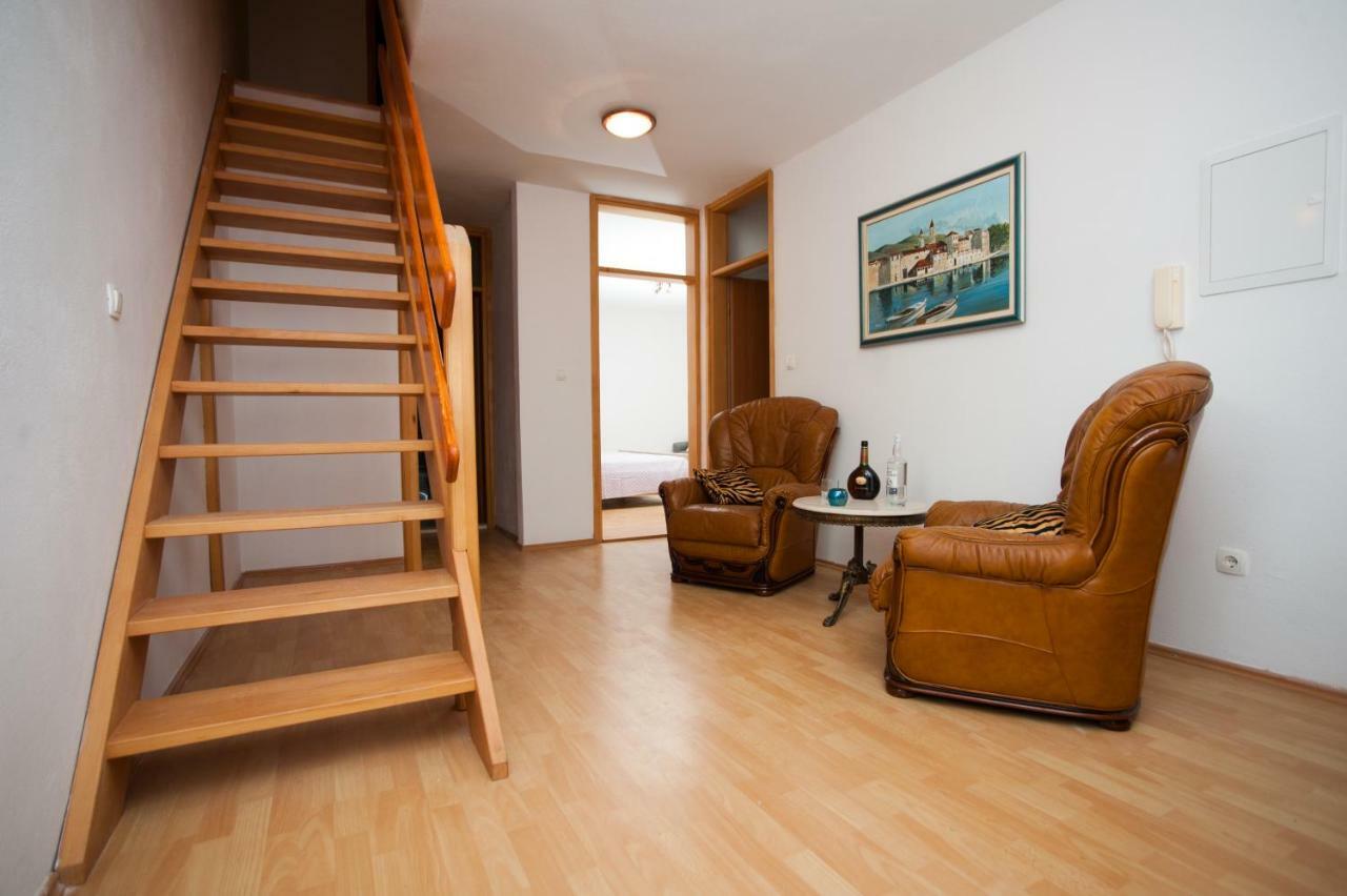 Holiday Home Koprivno エクステリア 写真