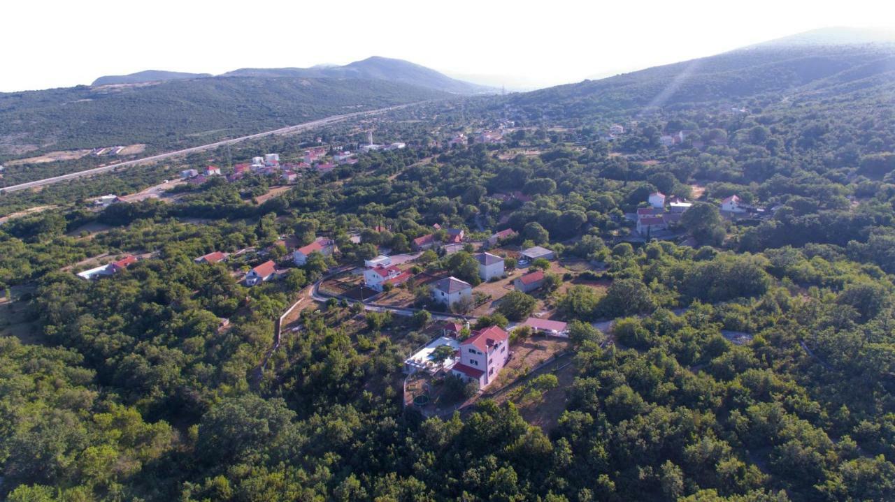 Holiday Home Koprivno エクステリア 写真