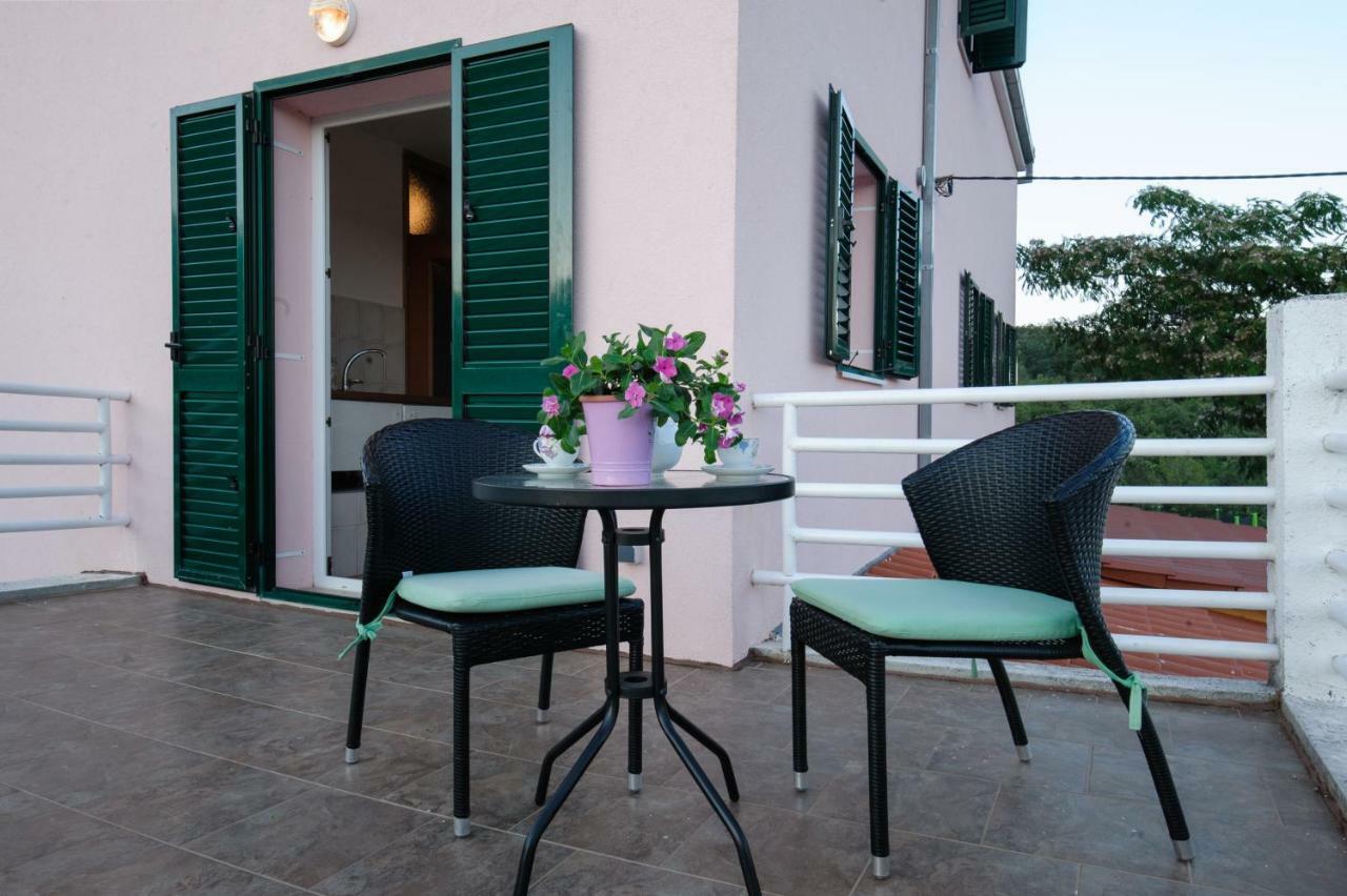 Holiday Home Koprivno エクステリア 写真